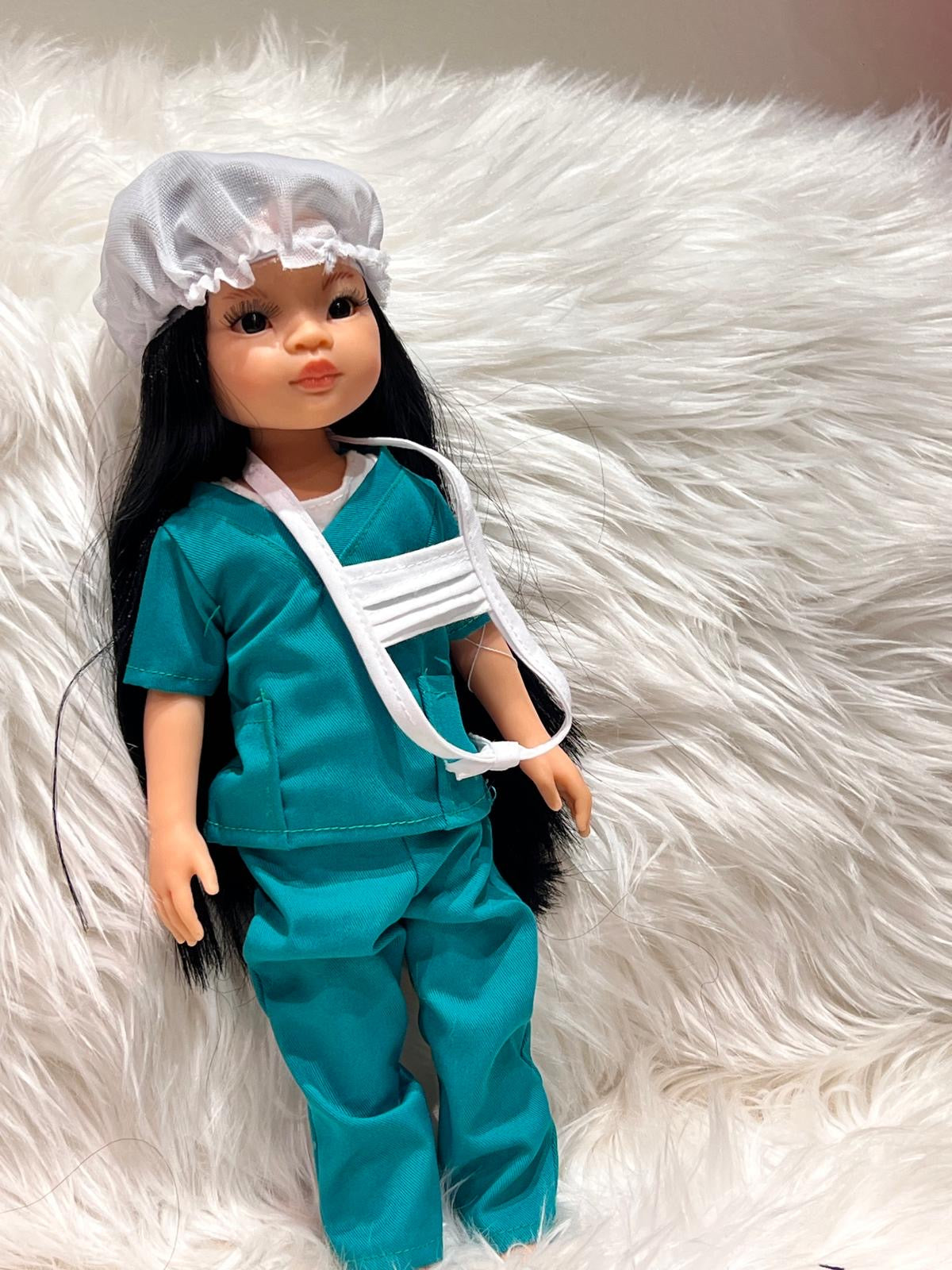 Lui Asian Las Amigas Doll - in an outfit