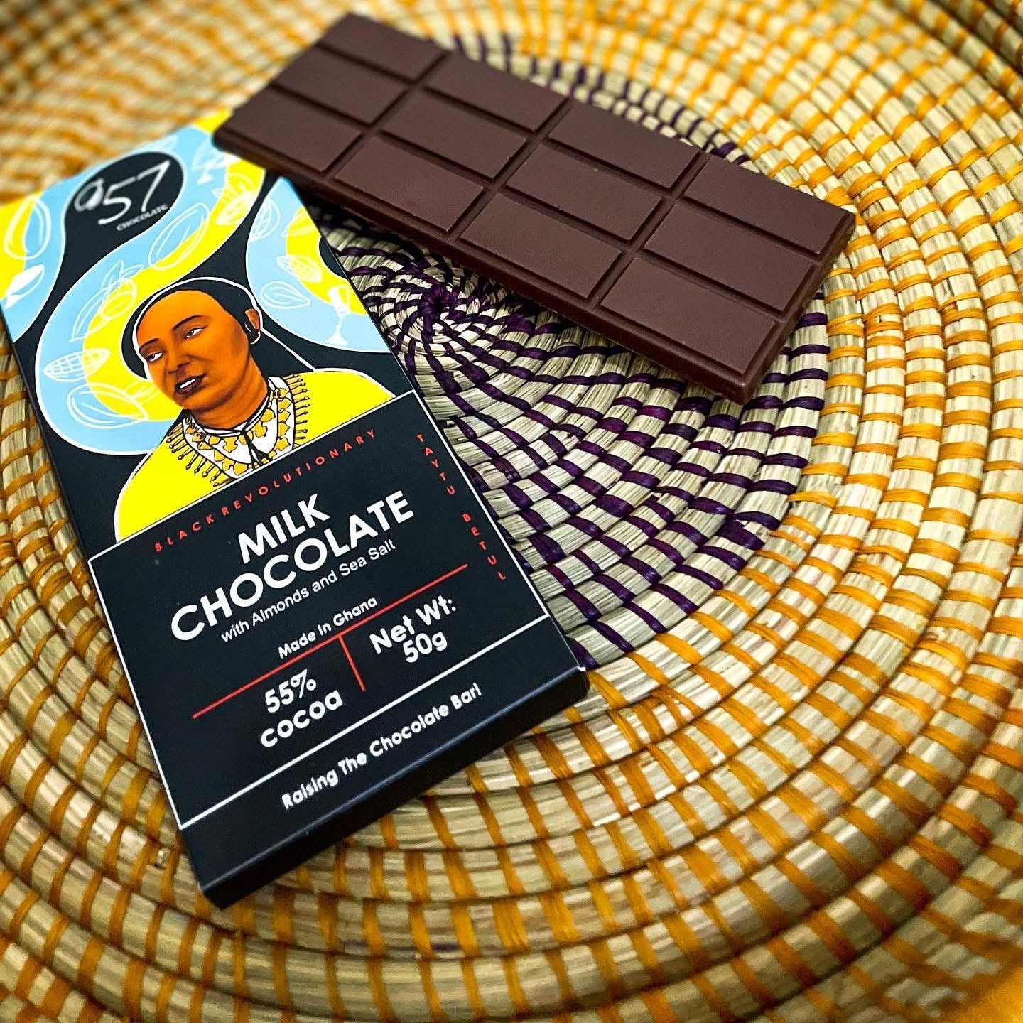 Milk Chocolate with Almonds 🌰 - 57 Chocolate