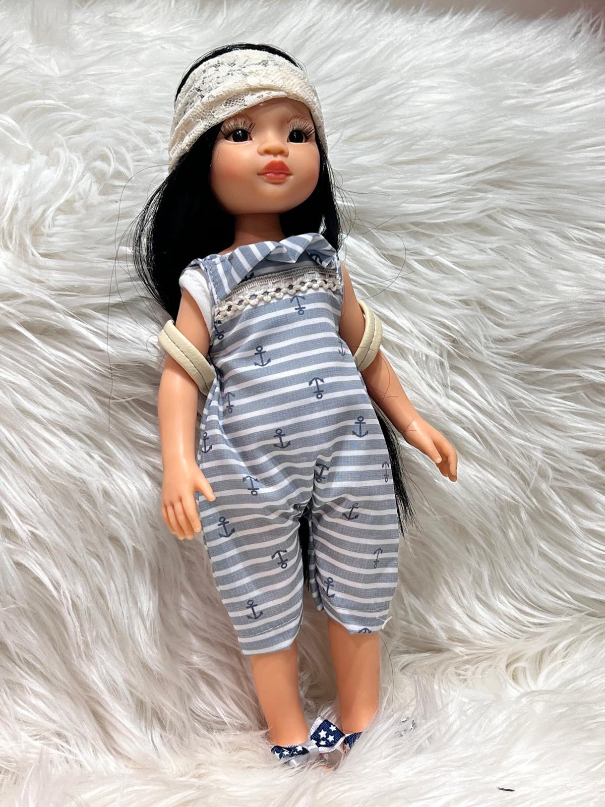 Lui Asian Las Amigas Doll - in an outfit